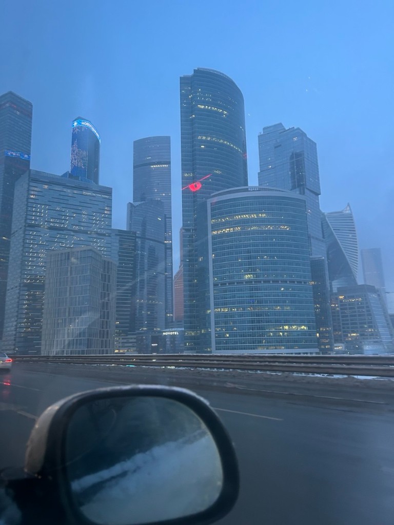 Еду на встречу в Москву — Свежий воздух туманной столицы, Москва-Сити в окне и горизонты новых SEO-проектов — лучшая мотивация для дороги